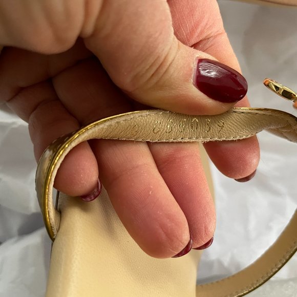 CHANEL 19A Leather CC Logo Thong T Strap Flat Gladiator Sandals Shoes - Picture 13 of 13